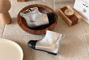 Kinder silber und schwarz Farbauswahl Martin Boots schicke Kleinkind kurze Stiefel Mode