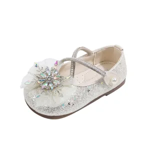 Meisjes glinsterende prinses flats met kristal sneeuwvlok strik en parel strass.