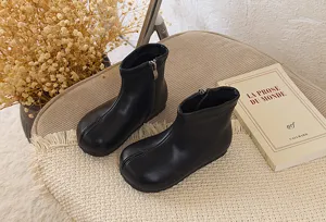 Botines negros de punta dividida para mujer zapatos cortos suaves estilo casual nuevo