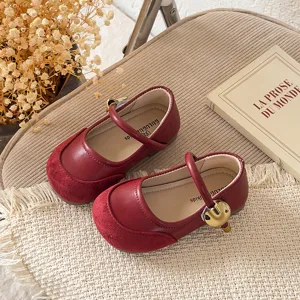Red toddler girl Mary Jane flats, chic sweet soft-sole princess shoes for lovely kids.