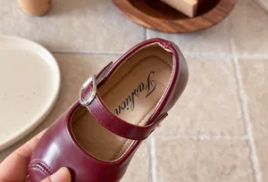 Classic red girls mary jane shoes with metal buckle, soft sole princess shoes for autumn spring.