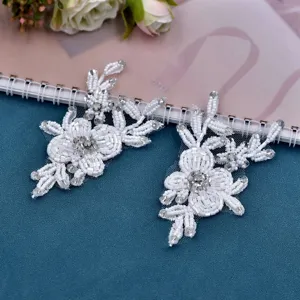 Weisse perlenbesetzte spitzen blumen applikationen handgenaehte strass schuh clips zubehoer