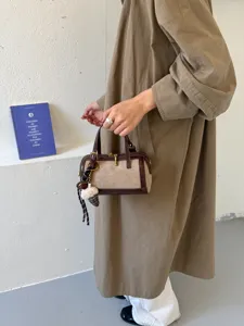 Bolso de mano Boston retro de ante para mujer bolso cruzado de color contrastado otoño