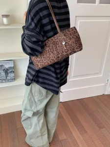 Women Versatile PU Leather Leopard Underarm Tote Bag Elegant Large Capacity Shoulder Bag Solid Color Commuting Casual Handbag With Heart Key Charm