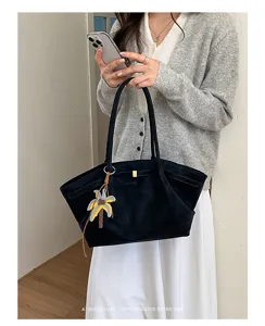 Black large capacity retro shoulder tote bag women fashion casual commute underarm handbag