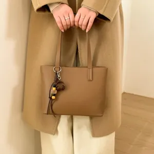 Borsa shopper donna minimalista grande capacita elegante borsa a spalla comoda e pratica.