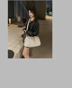 Sac bandoulière en nylon détail, sac sous les bras léger de grande capacité chic.