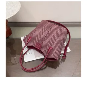 Classic autumn winter women handbag casual tote shoulder cross body bag with chic pattern design