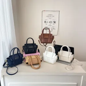 Bolso de mano tejido mujer elegante bolso de hombro diseño de nicho bolso tote premium