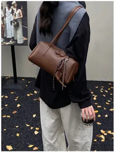 Retro brown PU leather shoulder bag women vintage cylindrical bowling bag daily commuting purse