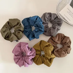 Conjunto de coleteros de tela de color sólido minimalista, elegantes soportes de pelo.