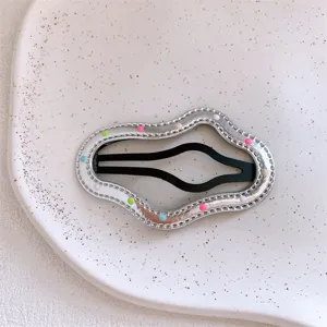 Pinza de pelo ondulada plateada con puntos de colores, bonito accesorio lateral para niñas.