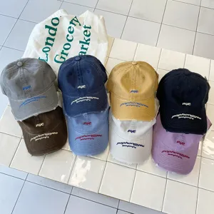 Cappellino da baseball ricamato vintage per bambini, cappello morbido con dettagli di lettere.