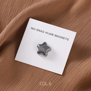 Dettaglio spilla per hijab magnetica a stella, spilla magnetica sicura per sciarpe e colli.