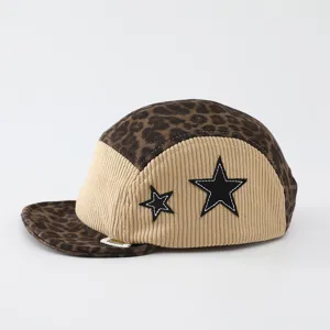 Kinder Cord Baseball Kappe mit Leo Print und Stern Bestickung fuer Herbst Winter.