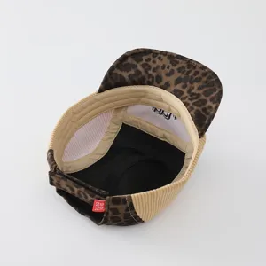 Kinder Kord Baseballcap mit Leopardenmuster, atmungsaktives Meshfutter, weicher Schirm.