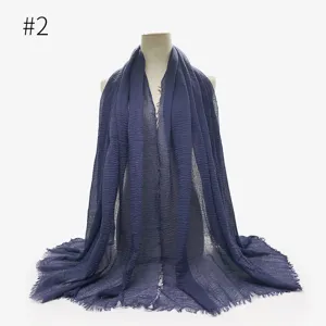 Sciarpa stropicciata in cotone tinta unita donna scialle casual con frange blu scuro