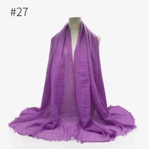 Hijab foulard stropicciato viola con frange per donna, scialle leggero in tinta unita.