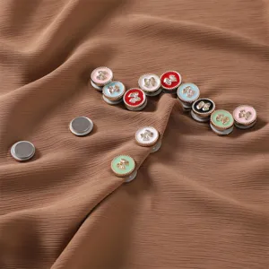 Niedlicher Schleife magnetische Brosche Knopf bunten Schal Tuch Clip Mode Zubehör