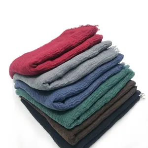 Donna cotone monocromo frangiato sciarpa spiegazzata foulard scialle per uso quotidiano.