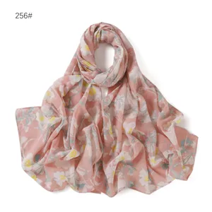 Elegante sciarpa lunga in chiffon floreale rosa da donna, morbido foulard stampato.