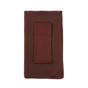 Ensemble écharpe hijab modal marron et bonnet tube assorti vue détaillée, tissu doux.