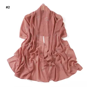 Elegante sciarpa in chiffon rosa con strass, foulard leggero e traspirante da donna.