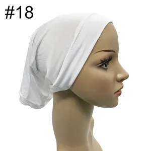 Einfarbige weiße Modal Hijab Unterziehkappe, elastische Schlauchmütze Detailansicht.