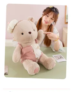 Mignon nounours en peluche poupée avec salopette rose, oreiller doux pour cadeau d'enfant