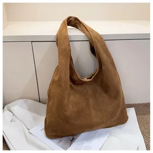 Bruine suèdine schoudertas voor dames grote capaciteit casual shopper tas stijl