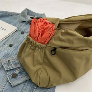 Borsa a tracolla in nylon impermeabile dumpling grande capacità borsa casual stile sportivo leggero
