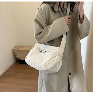 Borsa a tracolla impermeabile in nylon grande capacità borsa casual versatile da donna