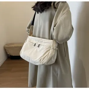 Borsa a tracolla leggera in nylon impermeabile, borsa casual elegante per uso quotidiano.