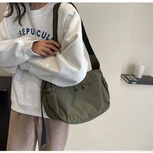 Grande capacita borsa a tracolla in nylon, borsa a spalla casual leggera per uso quotidiano.