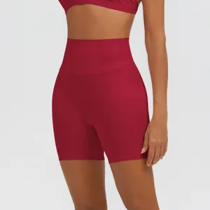 Pantaloncini yoga a vita alta da donna, pantaloncini sportivi morbidi ed elastici, rosso vino.