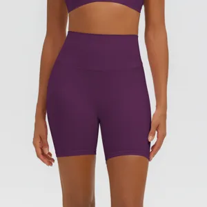 Pantaloncini da yoga a vita alta da donna, pantaloncini sportivi fitness traspiranti dettaglio.