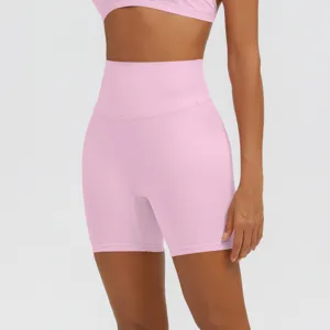 Pantaloncini sportivi da yoga rosa a vita alta da donna, vista dettaglio traspirante.