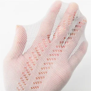 Collant a rete sottile per bambini estate traspirante vista elastica a mano sfondo bianco