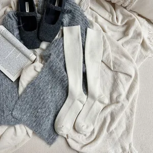 Calze al ginocchio a costine bianco crema da donna, comode calze lunghe in maglia.
