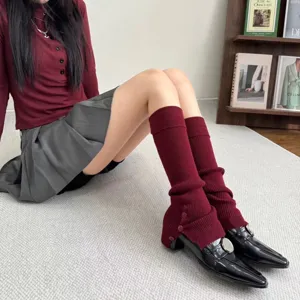 Strick-Stulpen mit seitlichen Knöpfen, kuschelige Winter-Wollsocken, koreanischer Stil.