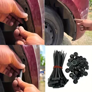 Gedetailleerde close-up van zwarte nylon kabelbinders en bevestigingsclips voor autoreparatie.