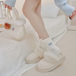 Winter Verdikte Warme Fluwelen Dames Socken Schattige Cartoon Borduurwerk Strik Beer Konijn Midden Koker Thermische Socken
