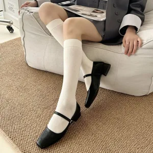 Chaussettes mi-hautes blanches pour femmes chaussettes de loisirs douces et confortables