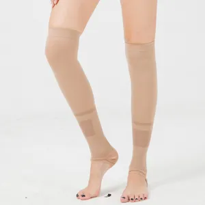 Manichette elastiche di compressione per polpacci, design senza piedi per supporto e recupero.