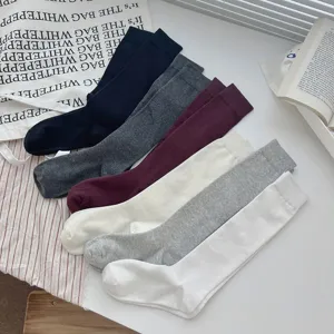 Chaussettes longues femme multicolores bas genou mode automne hiver vetement quotidien chic