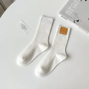 Calze medie da donna tinta unita con etichetta sorriso carina cotone bianco 1 paio comode