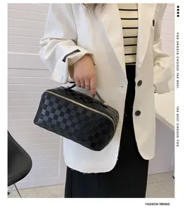 Black checkerboard makeup bag, large capacity cosmetic organizer and portable toiletry bag.
