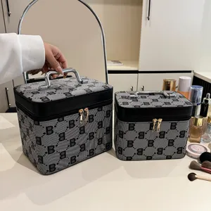 Grote draagbare cosmetische opbergdoos make-upkoffer met monogram patroon reizen