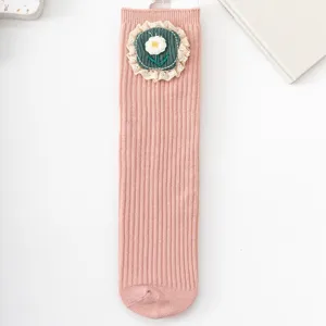Cute girls floral mid-calf socks with lace trim, sweet pink knit hosiery for spring and autumn.