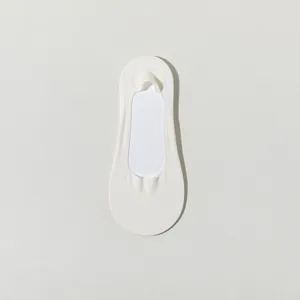 Women's solid color low cut invisible boat socks, thin cotton bottom cream daily.